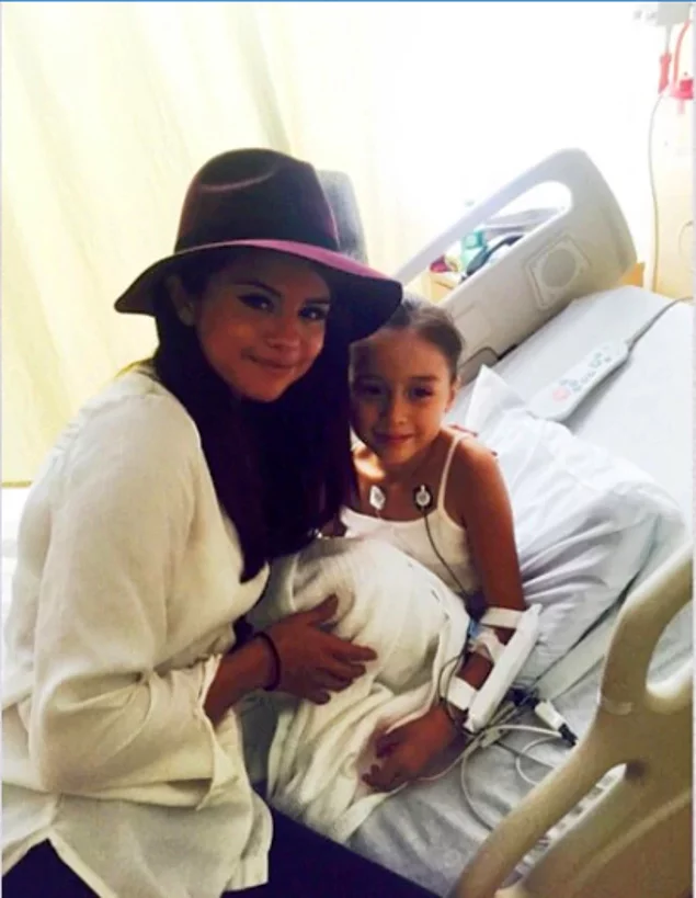 Селена Гомес посетила каждого ребенка в детской больнице Лос-Анджелеса