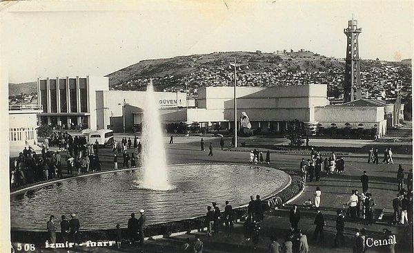İzmir İktisat Kongresi Sergisi'nden sonraki ilk sergi Eylül 1927'de, "9 Eylül Mahalli Sergisi" adı altında Mithatpaşa Sanat Enstitüsü'nde açılmıştır.