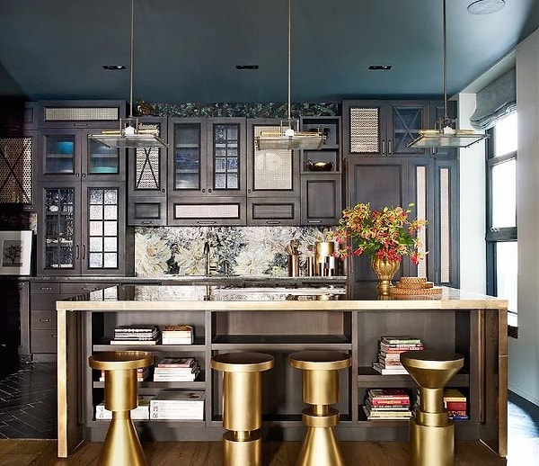 12. Джон Ледженд