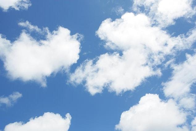 15. Some clouds can speed up to 100 miles per hour (160 kph) depending on the speed of the wind.