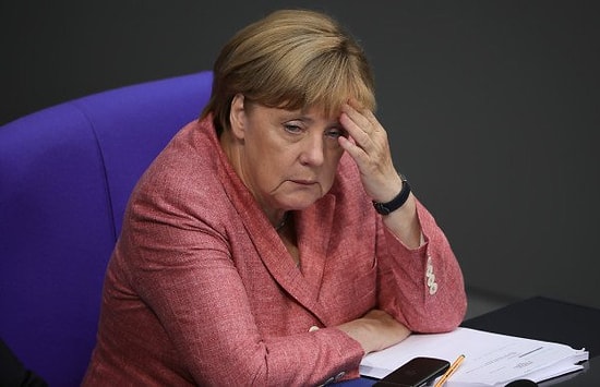 Meclis Başkanı'ndan Merkel'e Fırça ve Arka Sıra Cezası