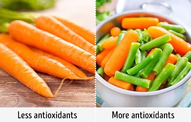 10. Fresh vegetables have less antioxidants than cooked ones.