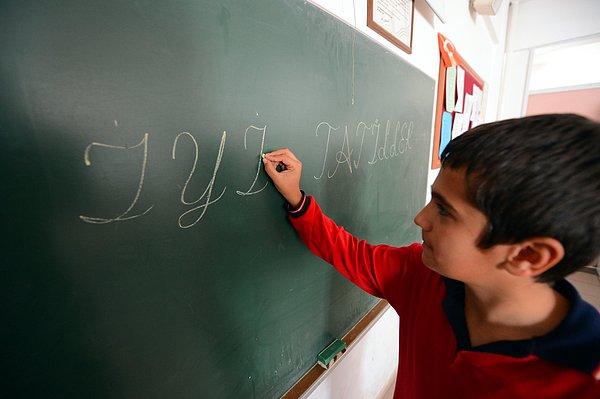 9. Türkiye’de okul terki ve devamsızlık nasıl izleniyor?