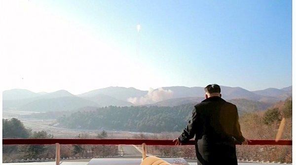 Kuzey Kore, 4: nükleer testini Ocak ayında gerçekleştirmesinin ardından ağır BM yaptırımlarına rağmen füze denemeleri yapmıştı