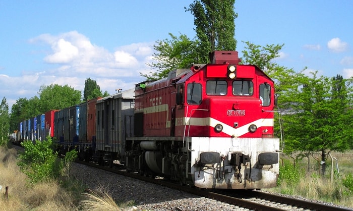 Muş'ta Yük Trenine Bombalı Saldırı