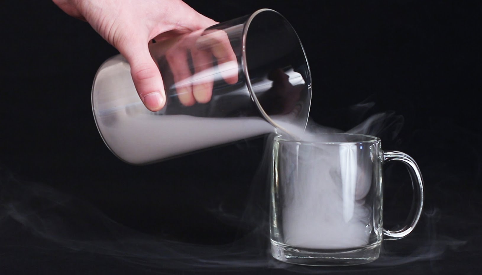 8 Incredible Smoke Tricks You Should See! onedio.co