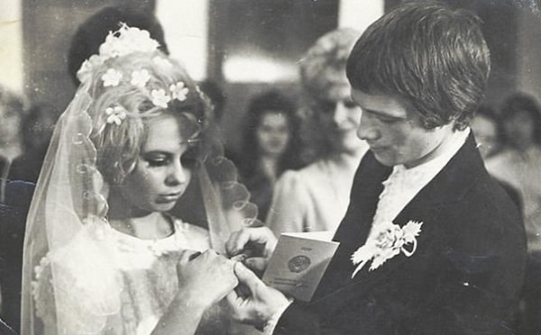 8. А вот и родители Анжелики, Наталья и Евгений, в день их свадьбы, 1980 г.