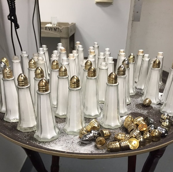 4. Когда сегодня Вы заполняете солонки