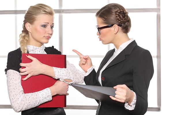 4. «Ты можешь попросить об этом кого-нибудь другого?»