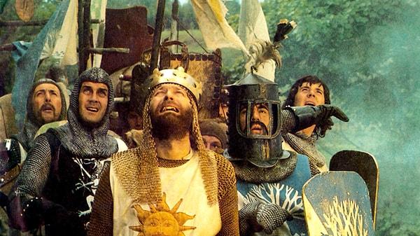 7. Monty Python ve Kutsal Kase (1975)  8.3