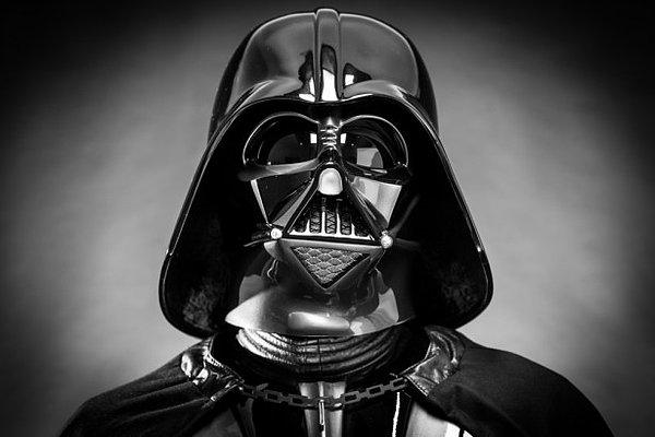 11. Darth Vader ikonik dış görünüşünü, büyük ölçüde samurayların giydiği Kabuto adı verilen miğfere borçluymuş.