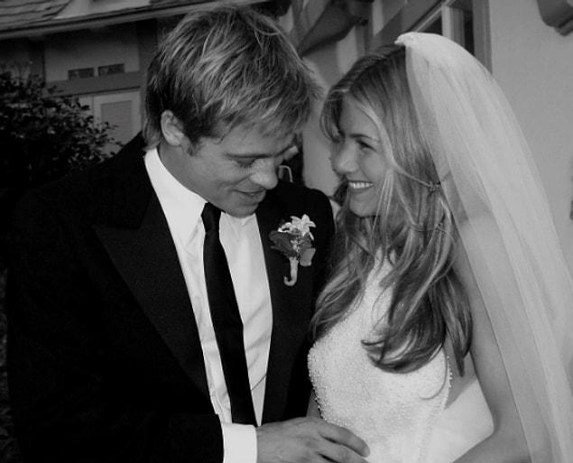 7. He got married with the actress Jennifer Aniston in 2000.