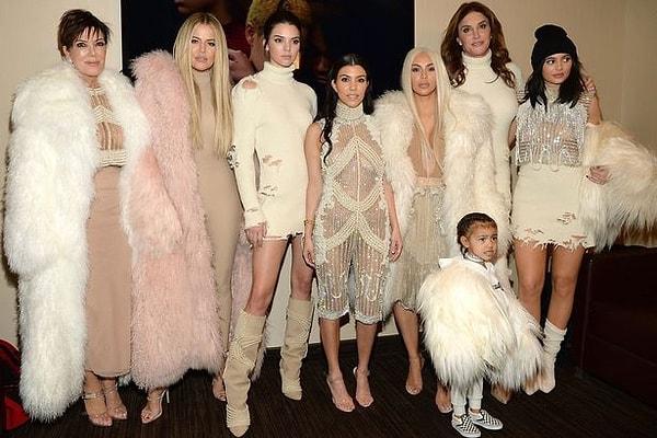 Öncelikle size Kardashian ve Jenner ailesini açıklamalıyız ki kafanız allak bullak olmasın!