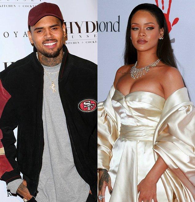 14. Rihanna'nın klibi uzun süre olay olan Disturbia şarkısı, birliktelikleri de olay olan Chris Brown için düşünülmüştü!