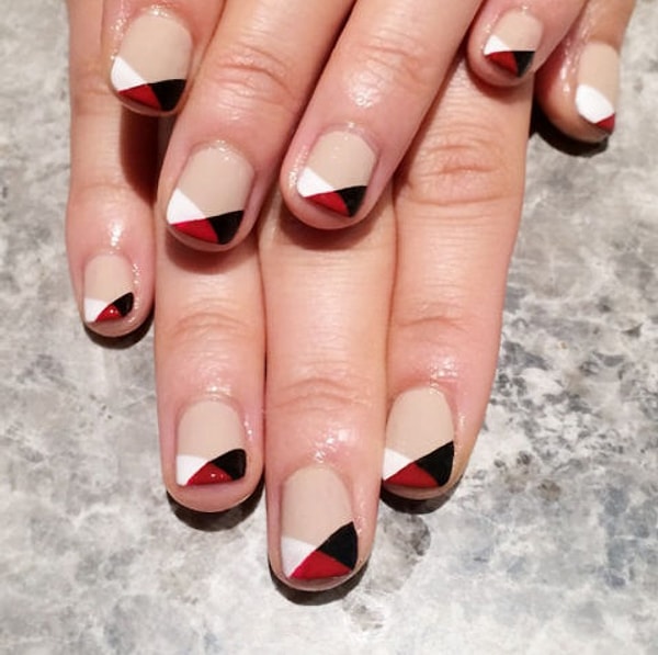 8. Веселые ноготки