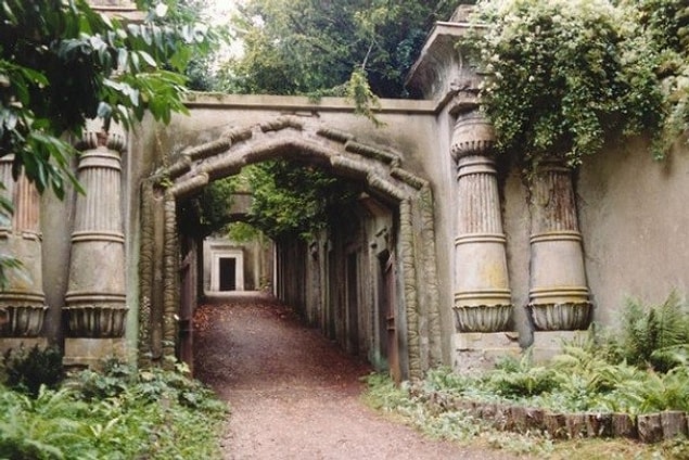 12. Highgate Mezarlığı - Londra