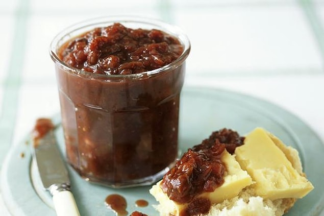 1. En bilinen chutney ile başlıyoruz; soğan chutney!