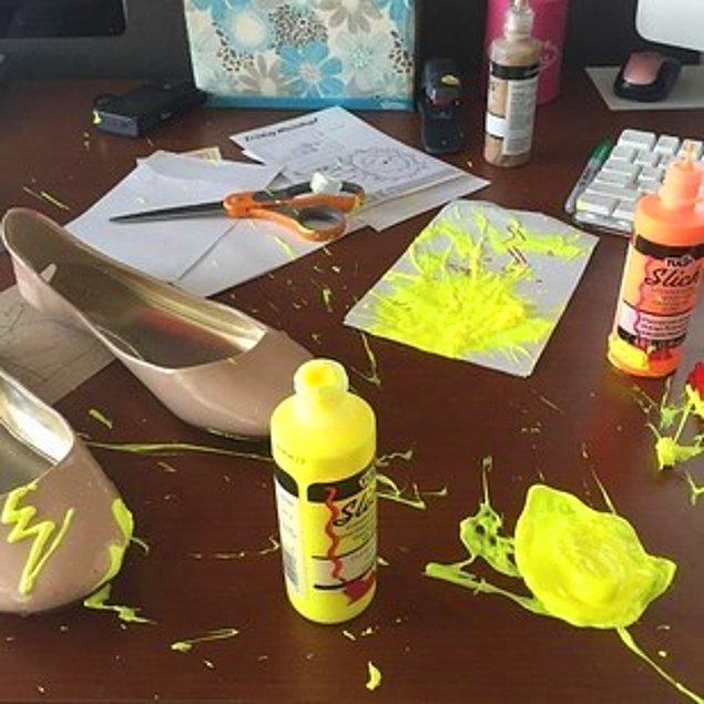6. Ayakkabı boyama işinin biraz farklı sonuçlanması 😅