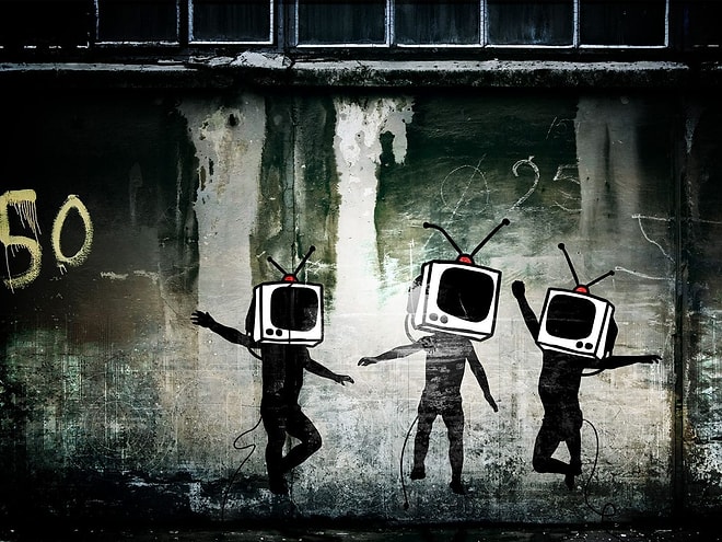 Телевидение вас убивает: 10 причин этому