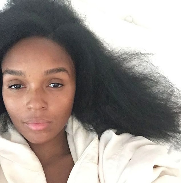 2. Janelle Monáe with her natural hair and without makeup. 😊