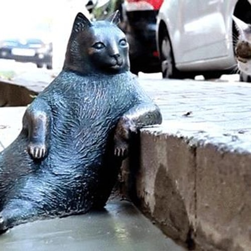 And this one was such a big hit that they made a statue!