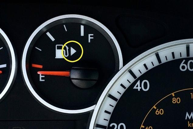 1. The arrow on your car fuel gauge indicates the side of the gas tank.