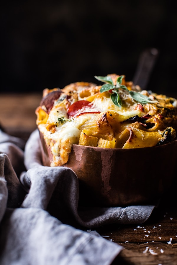 4. Запеченные Ригатони с баклажанами и итальянскими сосисками