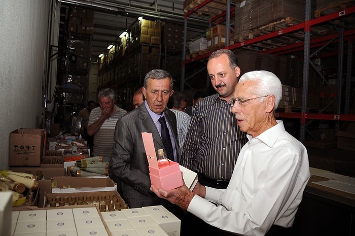 Eyüp Sabri Tuncer Kolonyalarının Sahibi Sabahattin Tuncer Hayatını Kaybetti