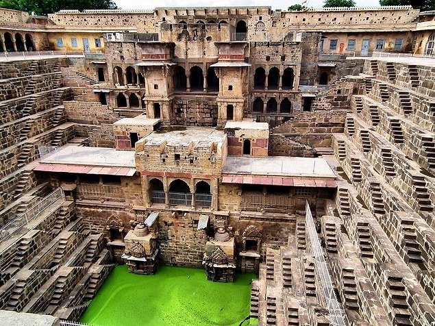 8. Chand Baori - Hindistan