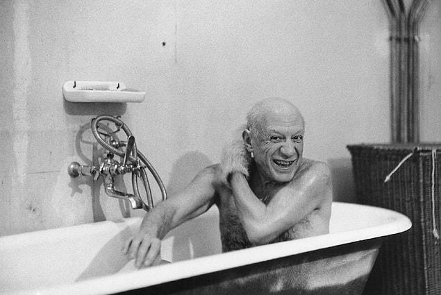 11. Picasso suffered from scarlet fever when he was young and this disease changed the course of his paintings.