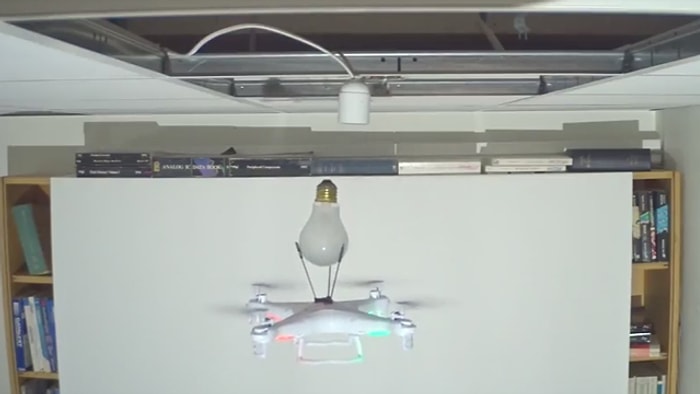 Dünyada Kaç Drone Ampul Değiştirebilir?