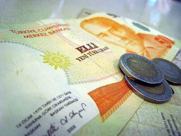 Kişi başı borçluluk 3 bin 727 lira