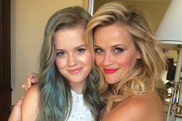 7. Риз Уизерспун (40 лет) и Ава Элизабет Филлипп (17 лет)