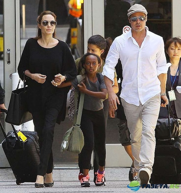 2. Недавно стало известно, что Брэд Питт отказался бороться за своих детей в суде.