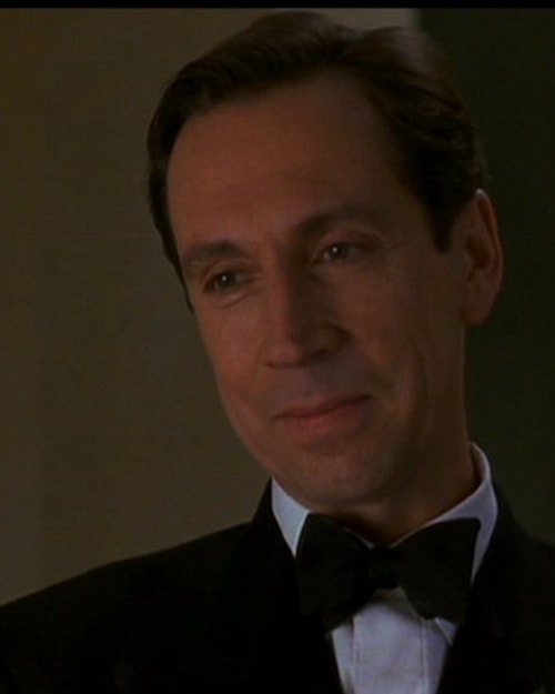 Alan's dad and the hunter, Van Pelt, were played by the same actor.