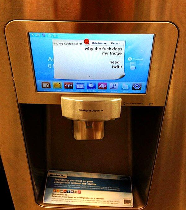6. En çok ihtiyacımız olan şey değil midir buzdolabımızda Twitter uygulaması olması? Lütfen ama!