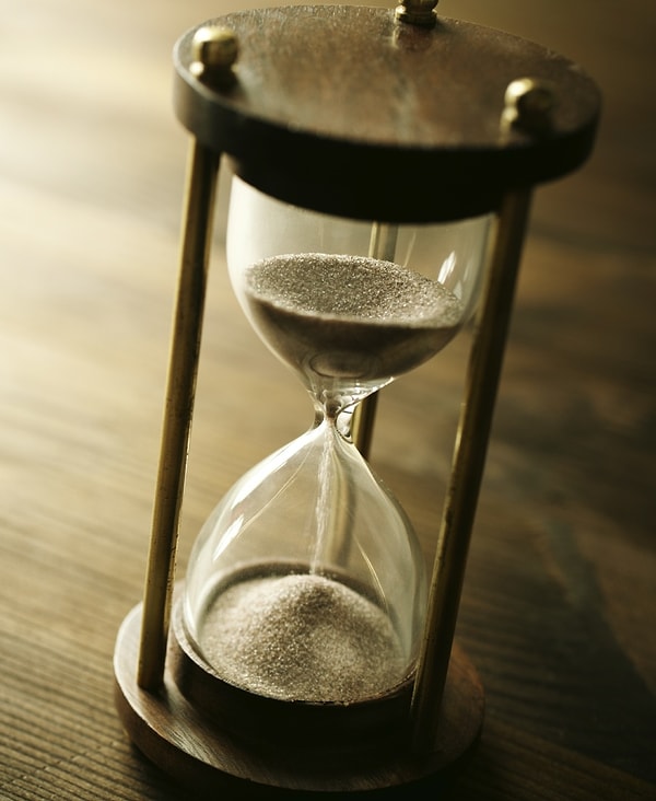 23. Миллион секунд – это 11 дней, а миллиард секунд – это 33 года.