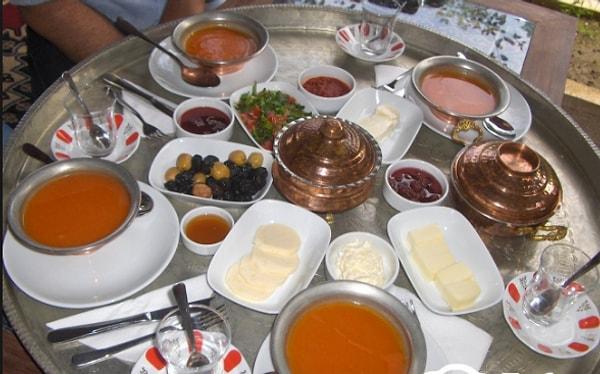 Dilli jambon olmadan köy kahvaltısına oturamayanlar için kötü haber: Tarhana çorbası