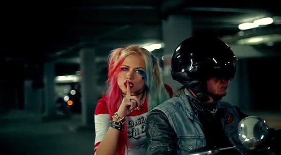 Преподавательница тверка Оля Лета сняла новый откровенный ролик