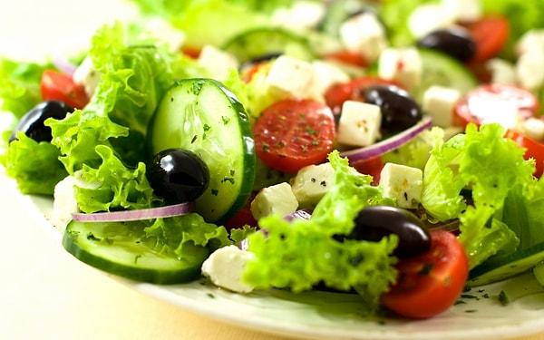 7. Kıvırcık+Salatalık+Zeytin+Kırmızı Soğan+Beyaz Peynir