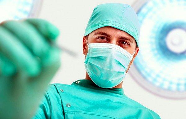 1. Ameliyat Önlükleri Neden Yeşil veya Mavi Renk Tonlarındadır?