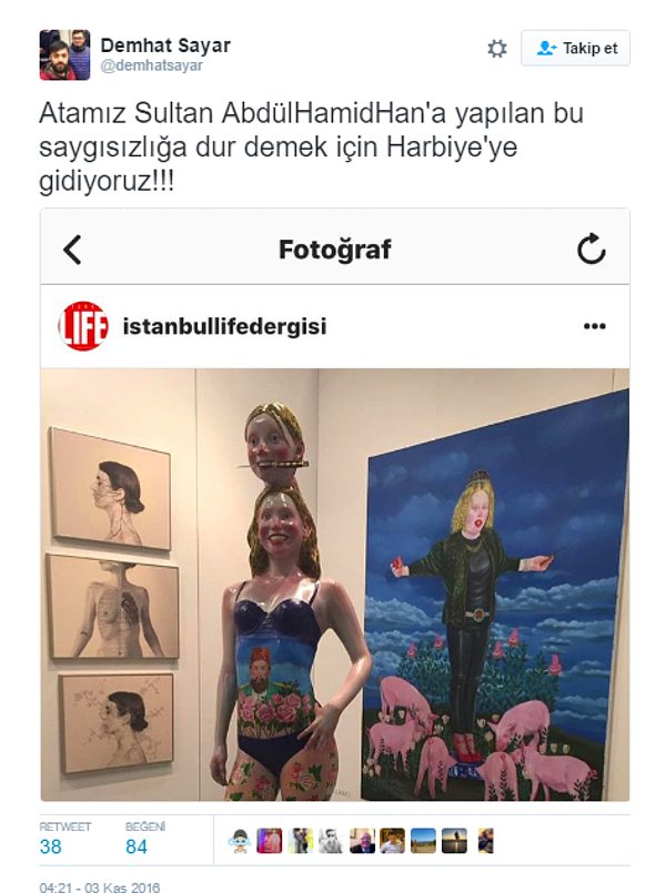 Bilet alarak içeriye giren 10-12 kişilik bir grubun, sanatçı Ali Elmacı’nın bir çalışmasına tepki gösterdiği ve sosyal medyada örgütlenerek Lütfi Kırdar’a geldikleri belirtildi.