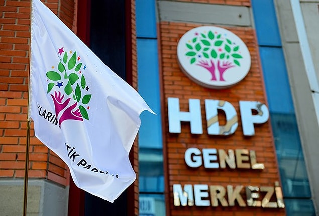 HDP 'yol haritasını' belirlemek için Diyarbakır'da toplanıyor