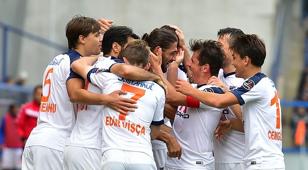 Başakşehir, Süper Lig'de geride kalan haftalarda Türk futbolculara en fazla şans veren kulüp oldu.