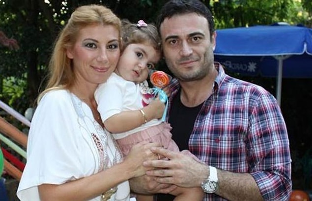 3. Şarkıcı Kutsi ile 7 yıllık evliliğini ihanet nedeniyle bitiren Sinem Bayraktutar, boşanmalarından tam tamına 15 ay sonra nişanlandı.