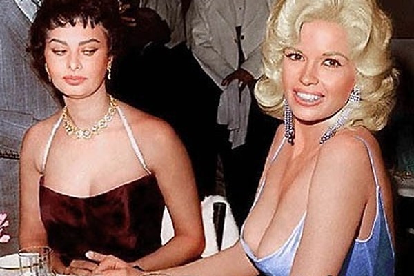 7. Почему вы, женщины, так ненавидите женщин?