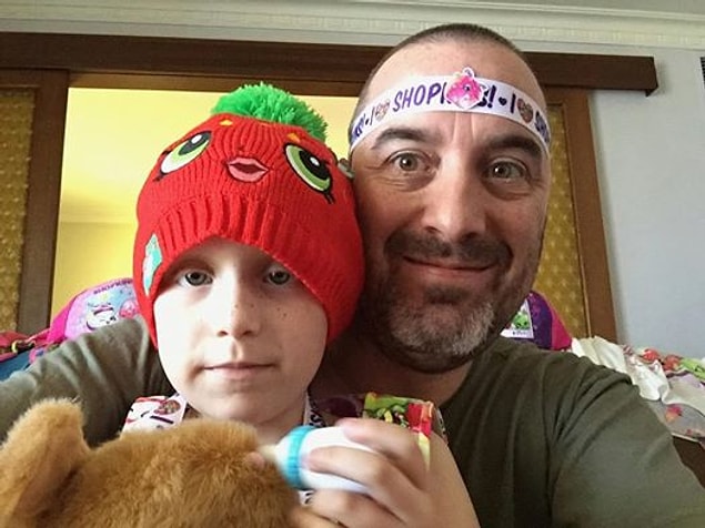 Hayley'nin babası ise bu kadar çok destek karşısında şaşırdıklarını belirtti ve güzel dilekleri için herkese teşekkür etti.