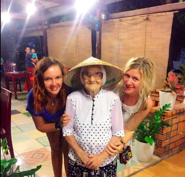 Büyükanne Lena'nın fotoğraf ve hikayesi tam 14 bin paylaşım aldı. Ruhu genç büyükannemiz II. Dünya Savaşı kazazedelerinden olduğu için gençlik zamanlarında gezmeye pek vakti olmamış.