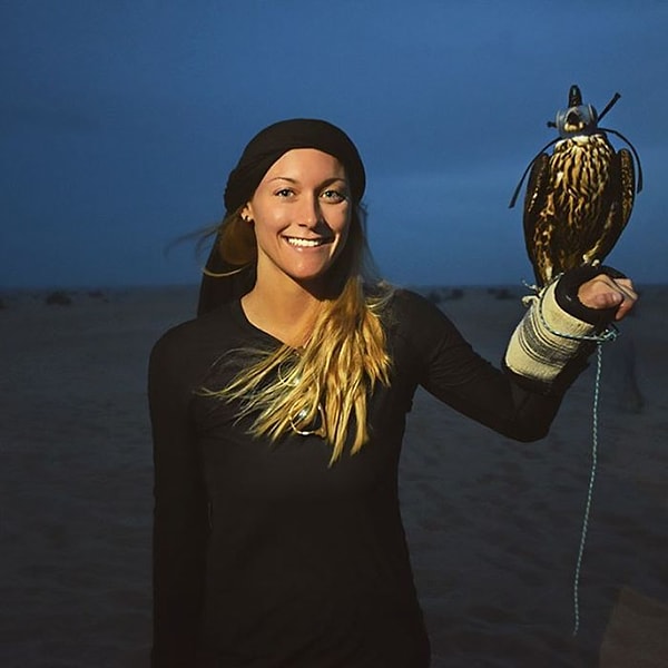 11. А также Кассандра делает рекламу в своем аккаунте в Instagram взамен на бесплатное жилье