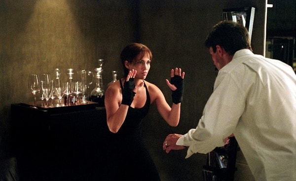 10. Он периодически дарит надежду